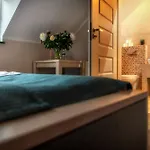 Pawie Oczko מלון דירות 3*