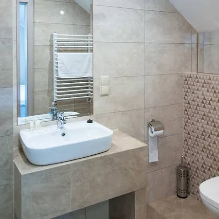 Aparthotel Pawie Oczko Tylice