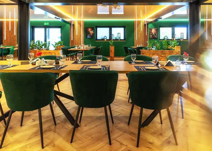 Pawie Oczko Aparthotel Tylice